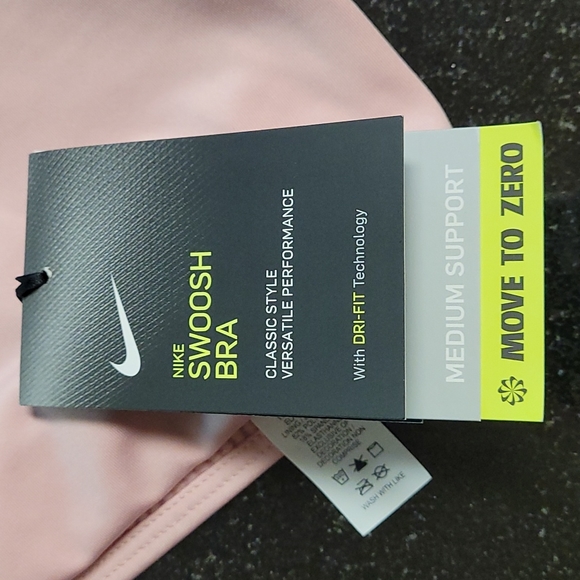 Nike Sports Bra - Picture 5 of 6